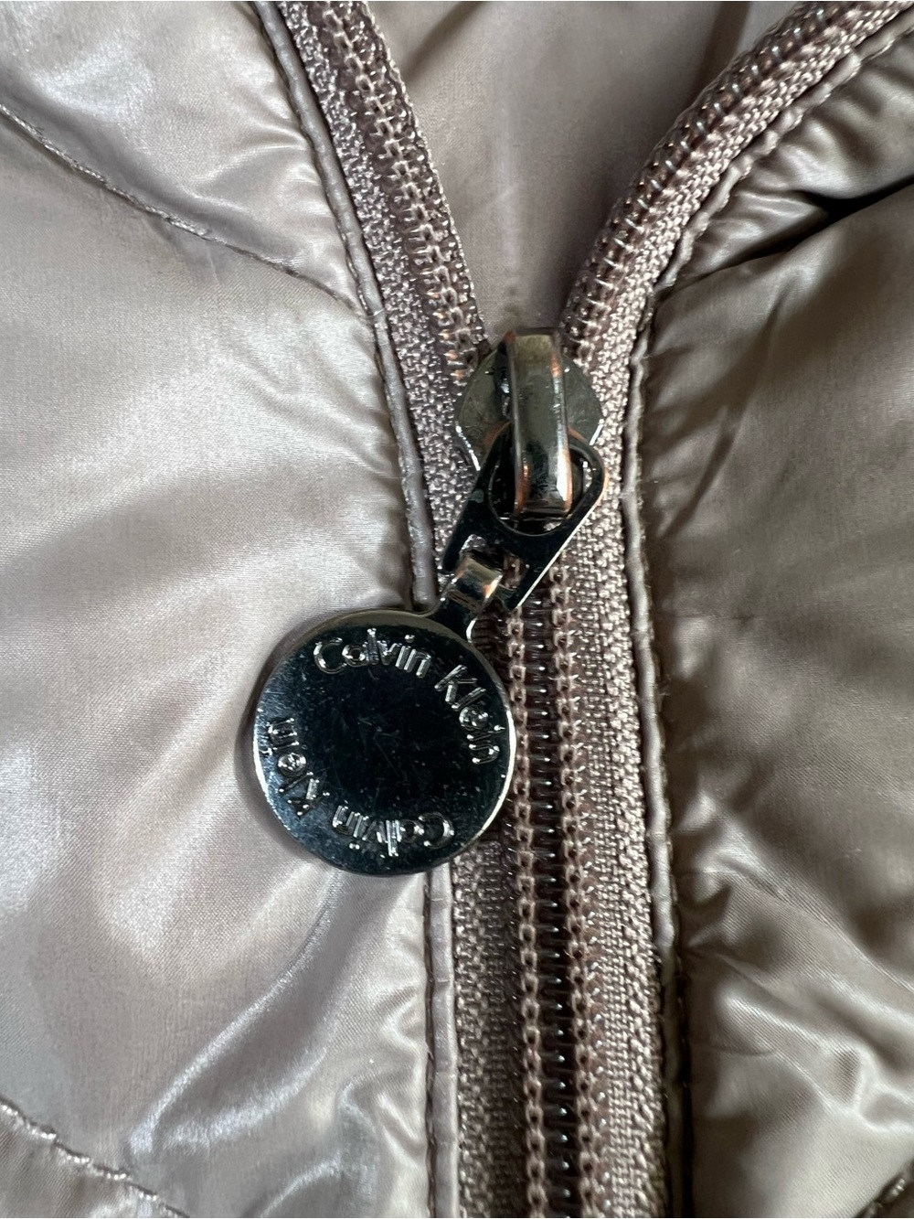 Calvin Klein Packable Premium Down Puffer Coat Taupe Gray Womens M - Picture 6 of 13